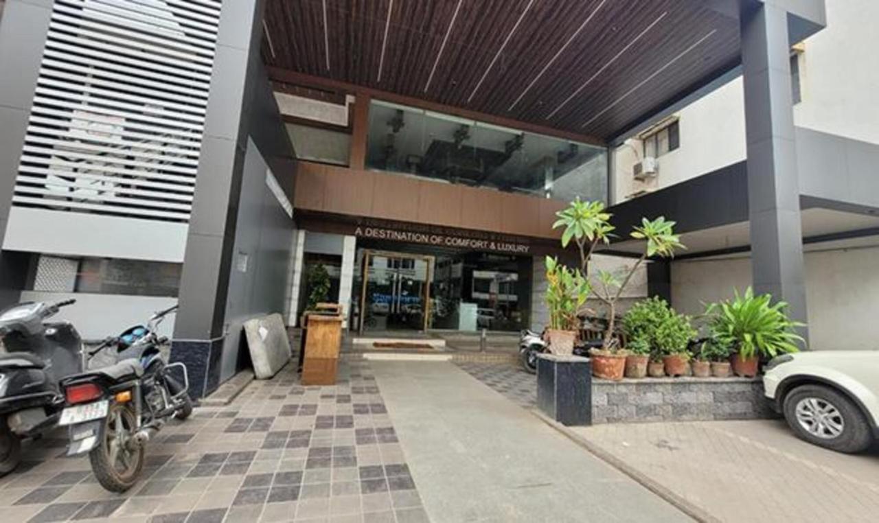 ואדודרה Fabhotel Prime Sapphire Regency מראה חיצוני תמונה