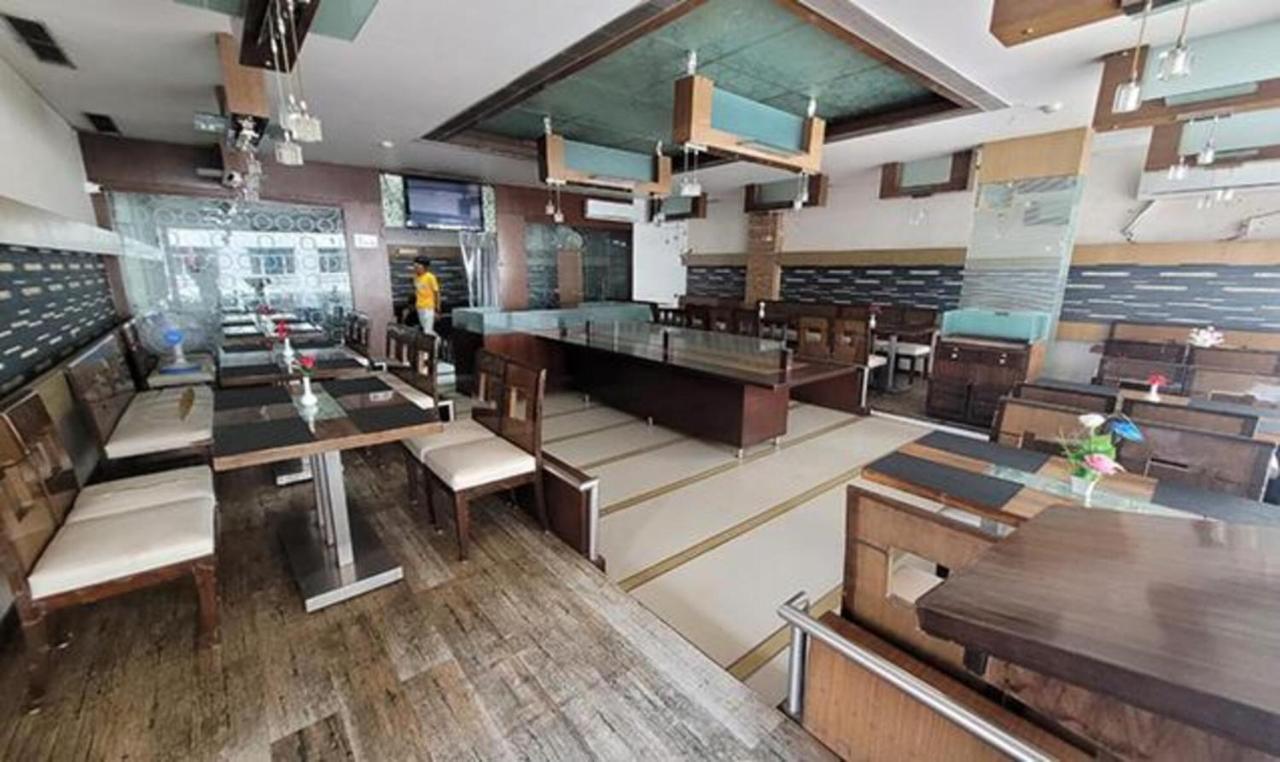 ואדודרה Fabhotel Prime Sapphire Regency מראה חיצוני תמונה